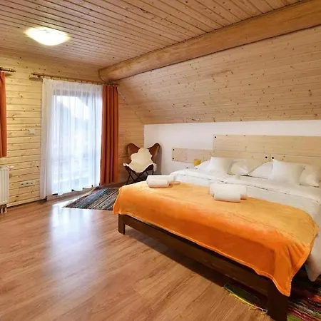 Medvedi Dvor Ferienhaus *