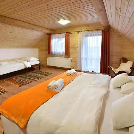 Medvedi Dvor Ferienhaus Vel'ka Lomnica
