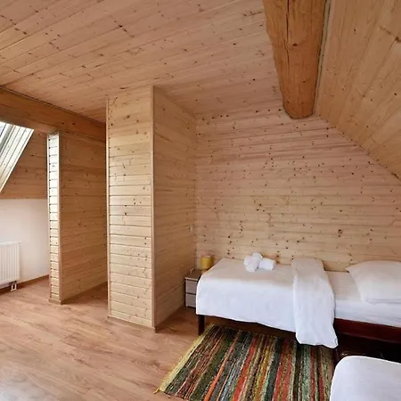Ferienhaus Medvedi Dvor Vel'ka Lomnica