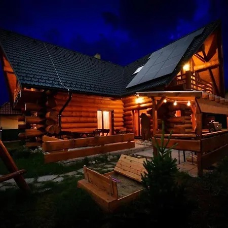 Medvedi Dvor Ferienhaus
